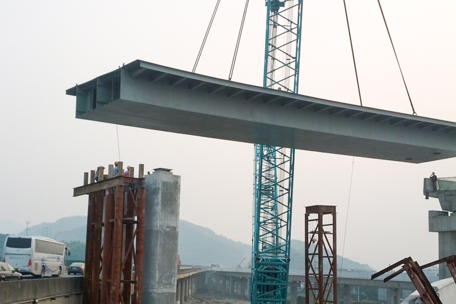 Cầu dầm hộp thép trên đoạn cắt ngang đường cao tốc từ Chuanshan đến Haosifang, Ninh Ba
